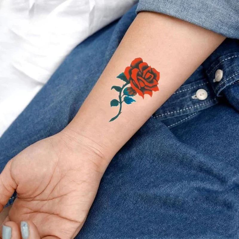 50 adesivi per tatuaggi 3D alla moda