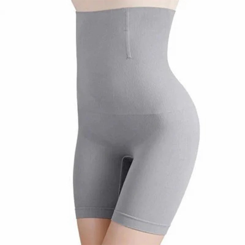 Shorts för kvinnor med bukplastik