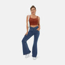STRETCHIGE DENIM-HOSE MIT HOHER TAILLE UND ÜBERKREUZTEN SCHLAGHOSEN