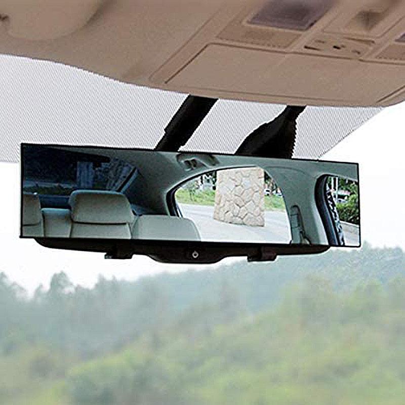 Rückspiegel mit weitem Sichtfeld im Auto