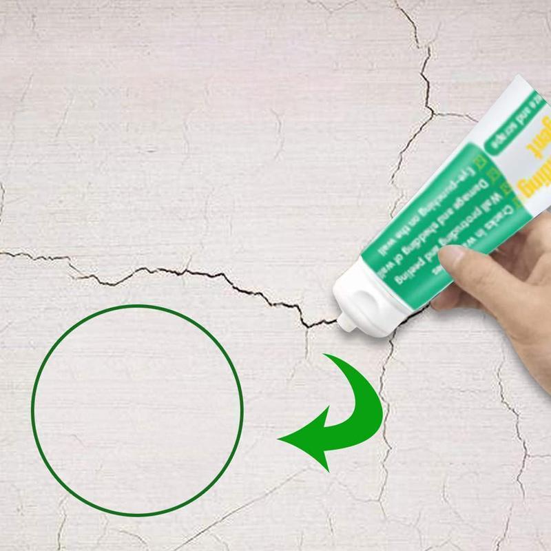 Reparaturpaste für das Ausbessern von Wänden