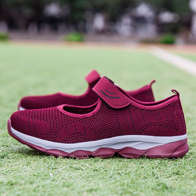 Wanderschuhe aus Fliegengewebe