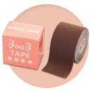 Unsichtbares BH-Klebeband auf der Brust